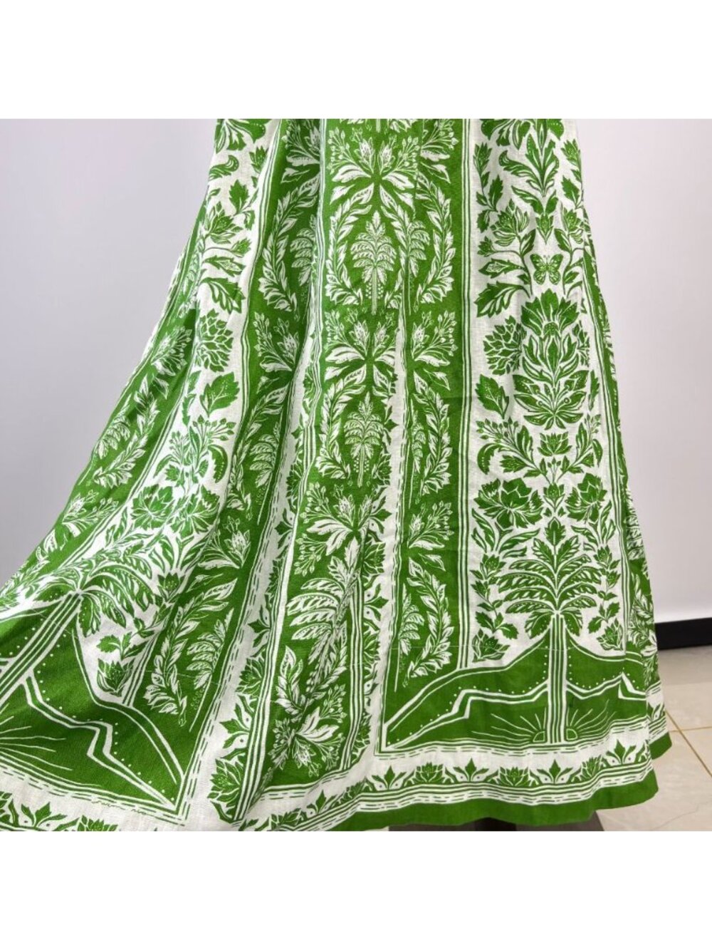 NWOT Farm Rio Floral Delicate Tapestry Linen Drop-Waist Midi Dress Size XS Green - Picture 4 of 11